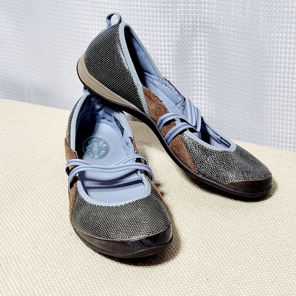 Teva Slip On Mary Jane Flats Brown Suede Blue Accents Shoes Women's (9) - Picture 3 of 9